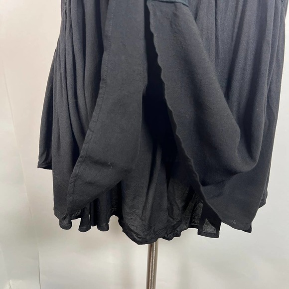 Three of Something Boho Spaghetti Halter Mini Dress 6 Black Racerback Hi-Lo - Picture 7 of 9